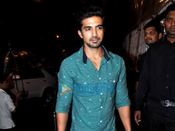 Shah Rukh Khan, Sidharth Malhotra, Kangna Ranaut & others at Anand L. Rai's birthday bash