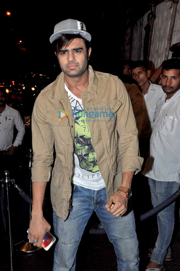 anand l rai birthday bash 17