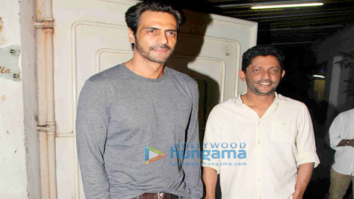 Arjun Rampal snapped with Nishikant Kamat post ‘Madaari’ screening