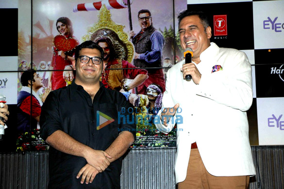 Arshad Warsi, Boman Irani & other at the launch of ‘The Legend of Michael Mishra’ Arshad Warsi, Boman Irani & other at the launch of ‘The Legend of Michael Mishra’
