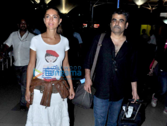 Caterina Murino snapped with Rajeev Khandelwal & Gauahar Khan at the airport