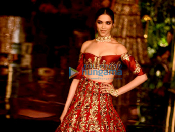 Deepika Padukone & Fawad Khan walk the ramp for Manish Malhotra