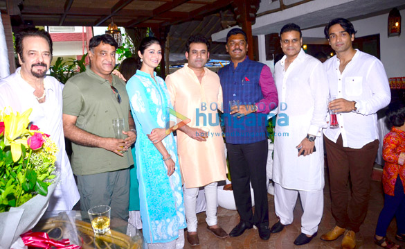 glitzy get together at akbar khans residence 1