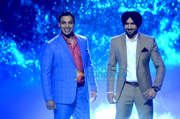 harbhajan shoaib at mazak mazak me 1
