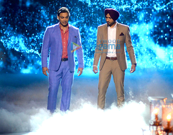 harbhajan shoaib at mazak mazak me 5
