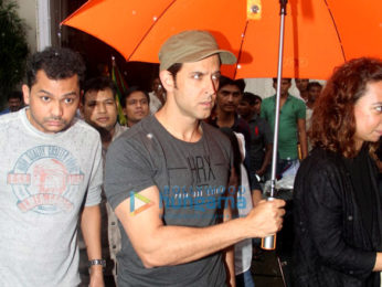 Hrithik Roshan & Pooja Hegde snapped at 'Mohenjo Daro's promotions