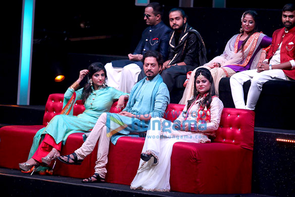 irrfan khan promotes madaari on the sets of sa re ga ma pa 2
