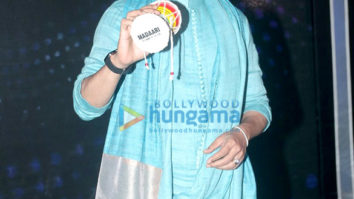 Irrfan Khan promotes ‘Madaari’ on the sets of Sa Re Ga Ma Pa