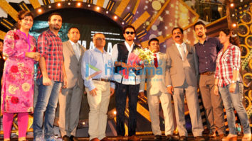 Irrfan Khan promotes ‘Madaari’ at Viviana Mall