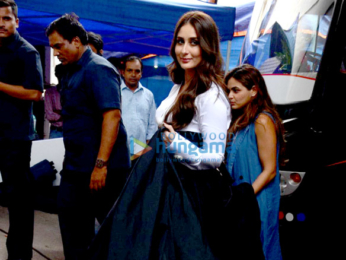 Kareena Kapoor Khan snapped shooting for B'Blunt ad