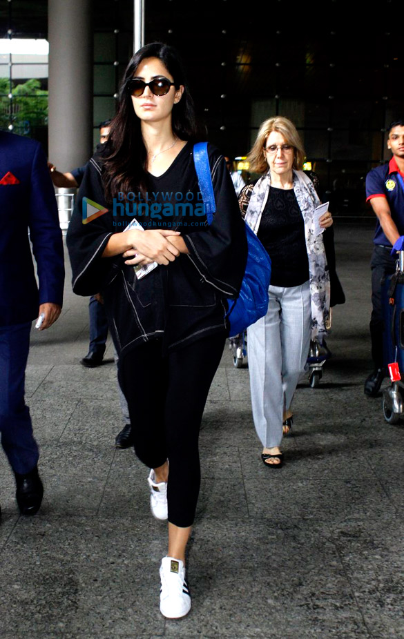 katrina snapped at the airport 4