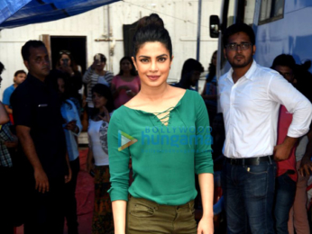 Priyanka Chopra & Arpita Khan spotted at Mehboob Studio