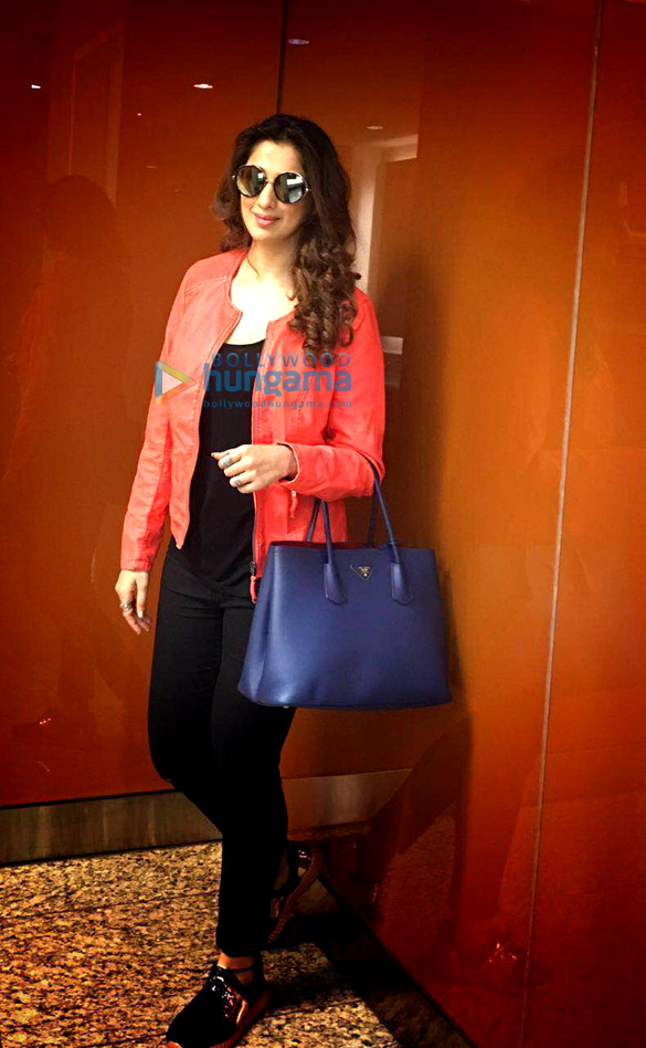 raai laxmi snapped at the airport 2 2