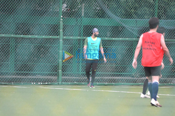 ranbir kapoor snapped at football practice 5