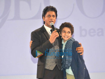 Shah Rukh Khan launches D'Decor's digital interface D'Assist