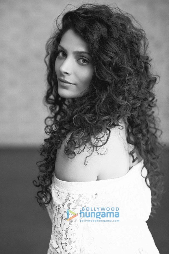saiyami kher1
