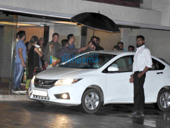 Salman Khan, Lulia Vantur, Varun Dhawan & others at Arpita Khan's party