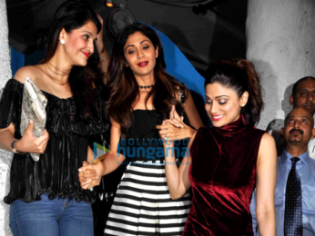 Shilpa Shetty & Shamita Shetty snapped post dinner at Olive