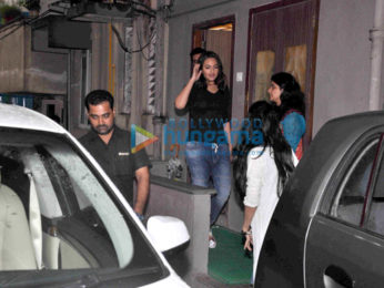 Sonakshi Sinha snapped post dubbing with Shekhar Ravjiani