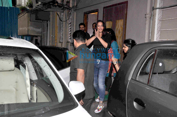 sonakshi snapped with shekhar 4