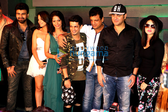 sunny leone arbaaz khan snapped on the sets of tera intezaar 1