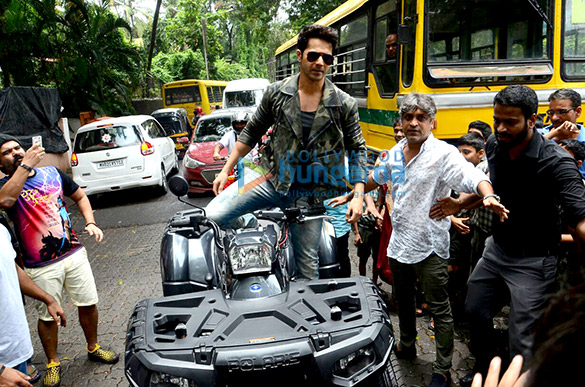 varun dhawan arrives in style on his atv bike for dishoom song launch 6