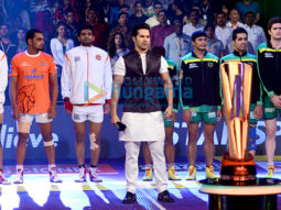 Varun Dhawan & Jacqueline Fernandez promote ‘Dishoom’ on Pro Kabaddi League Season 4