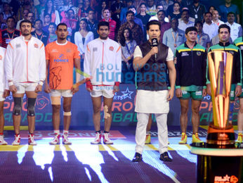 Varun Dhawan & Jacqueline Fernandez promote 'Dishoom' on Pro Kabaddi League Season 4