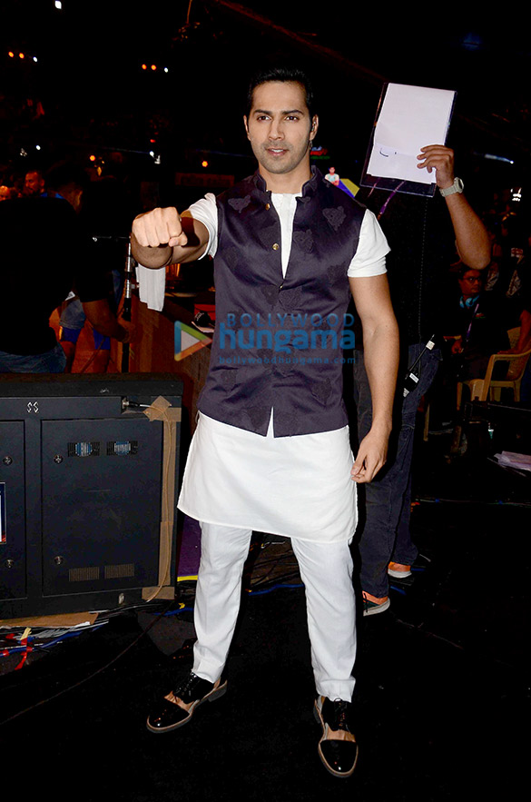 varun jacqueline promote dishoom 7