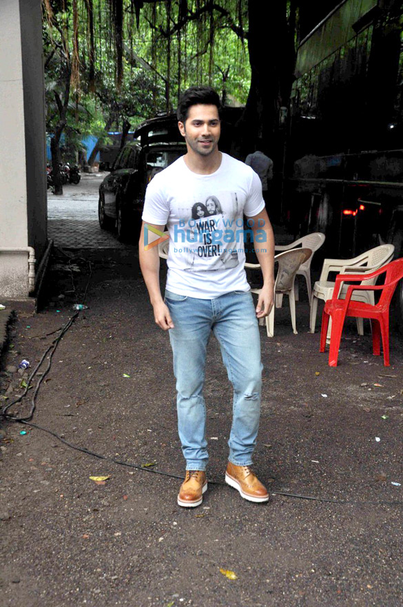 varun snapped at dishoom promotions 2