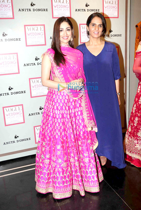 yami gautam anita dongre at vogue wedding show 2016 7