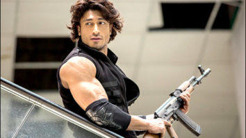 Check out: Vidyut Jamwal in action mode on Commando 2 sets