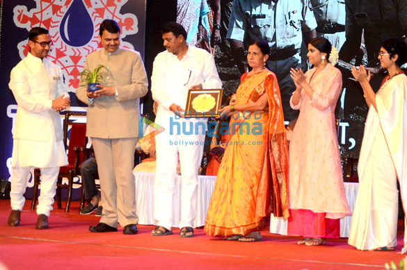 aamir at the satyamev jayate water cup awards 2016 8
