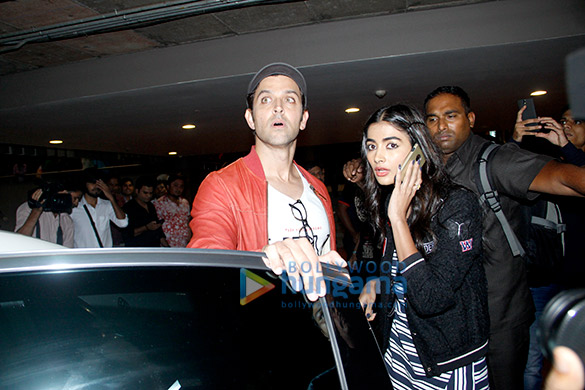 deepika padukone hrithik roshan and pooja hegde snapped at the airport 5