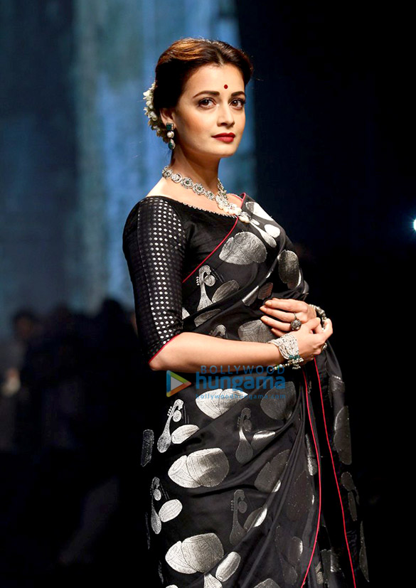 Dia Mirza walks for Tulsi Silks Saree at Lakme Fashion Week 2016 Dia Mirza walks for Tulsi Silks Saree at Lakme Fashion Week 2016