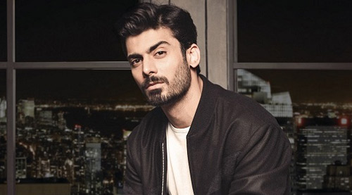 Watch: Fawad Khan sends across his best wishes for Akshay Kumar starrer Rustom Watch: Fawad Khan sends across his best wishes for Akshay Kumar starrer Rustom