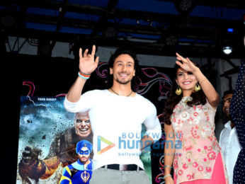 Jacqueline Fernandez & Tiger Shroff promote 'A Flying Jatt' at Narsee Monjee College