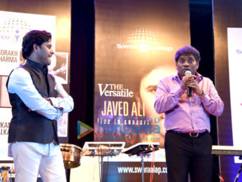 Johnny Lever graces Javed Ali's music concert