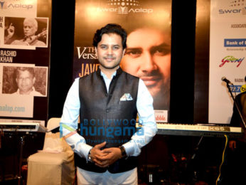 Johnny Lever graces Javed Ali's music concert