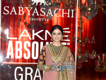 Kareena Kapoor Khan walks for Sabyasachi Mukherjee at the finale of Lakme Fashion Week 2016