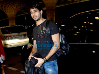 Katrina Kaif, Alia Bhatt, Parineeti Chopra, Sidharth Malhotra, Varun Dhawan & Aditya Roy Kapur depart for Dream Team concert