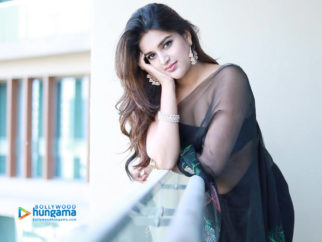 Celeb Wallpapers Of Nidhhi Agerwal