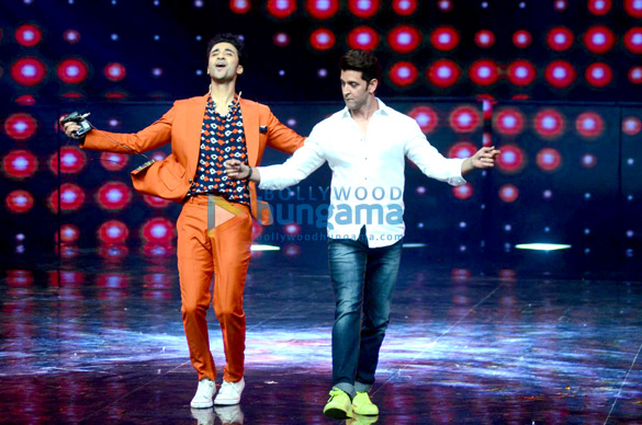 promotions of mohenjo daro on the sets of dance 9