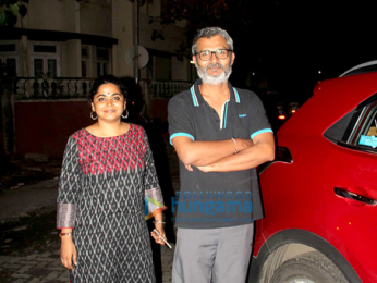 Rajkumar Hirani meets 'Dangal' cast at Aamir Khan's house