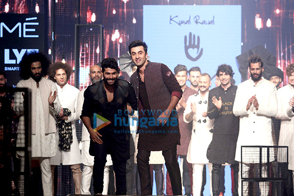 ranbir kapoor walks for kunal rawal at lakme fashion week 2016 3