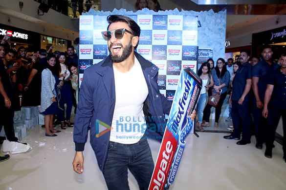 ranveer singh unveils the all new colgate maxfresh toothpaste 2