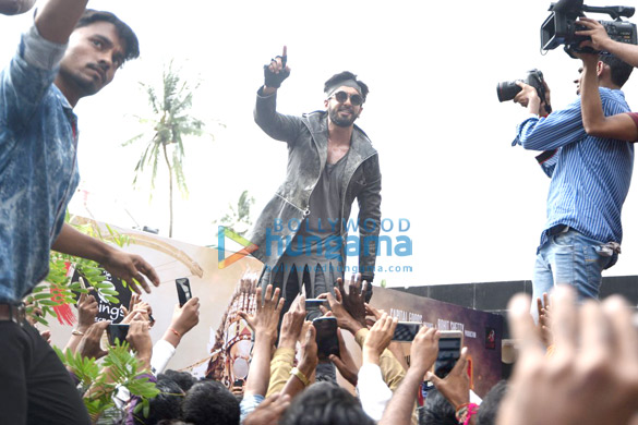 ranveer tamannaah rohit unveil chings 11
