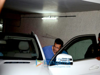 Salman Khan, Alvira Agnihotri & Arpita Khan snapped post 'A Flying Jatt' screening