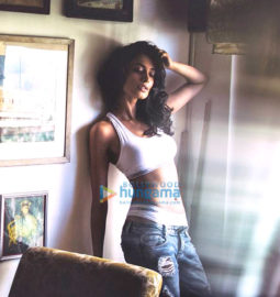 Celebrity Photo Of Sarah Jane Dias