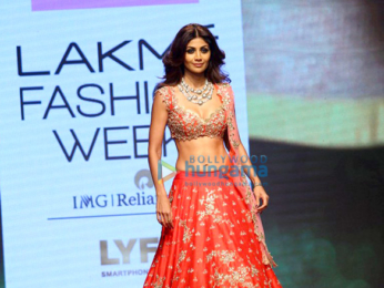 Shilpa Shetty walks for Anushree Reddy at Lakme Fashion Week 2016